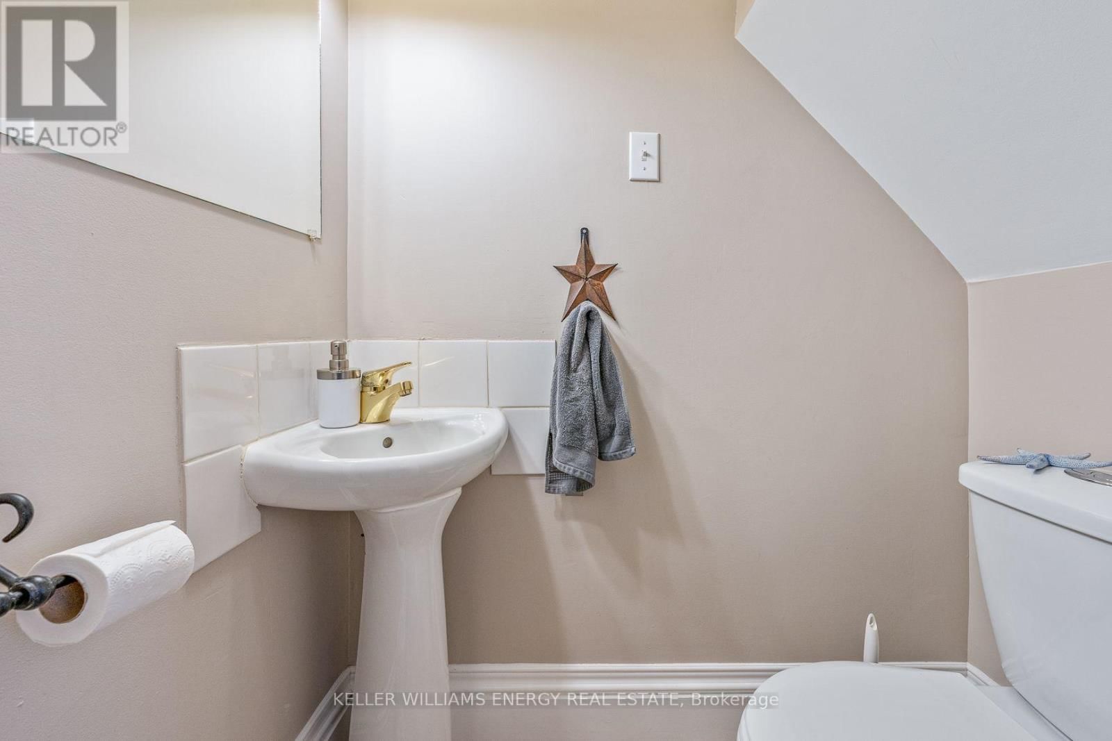 58-60 PICTON MAIN STREET Image 41