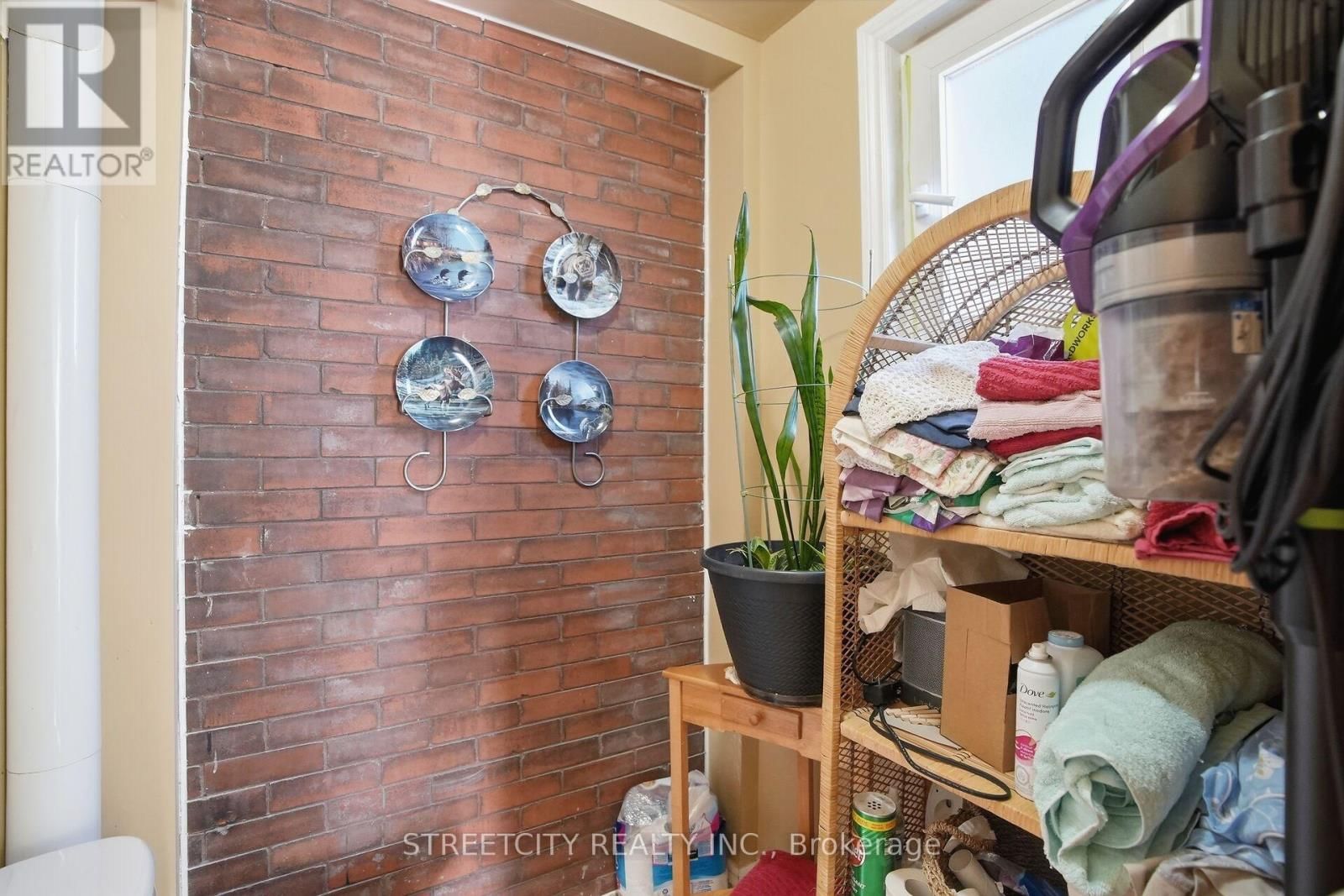 24 HINCKS STREET Image 15