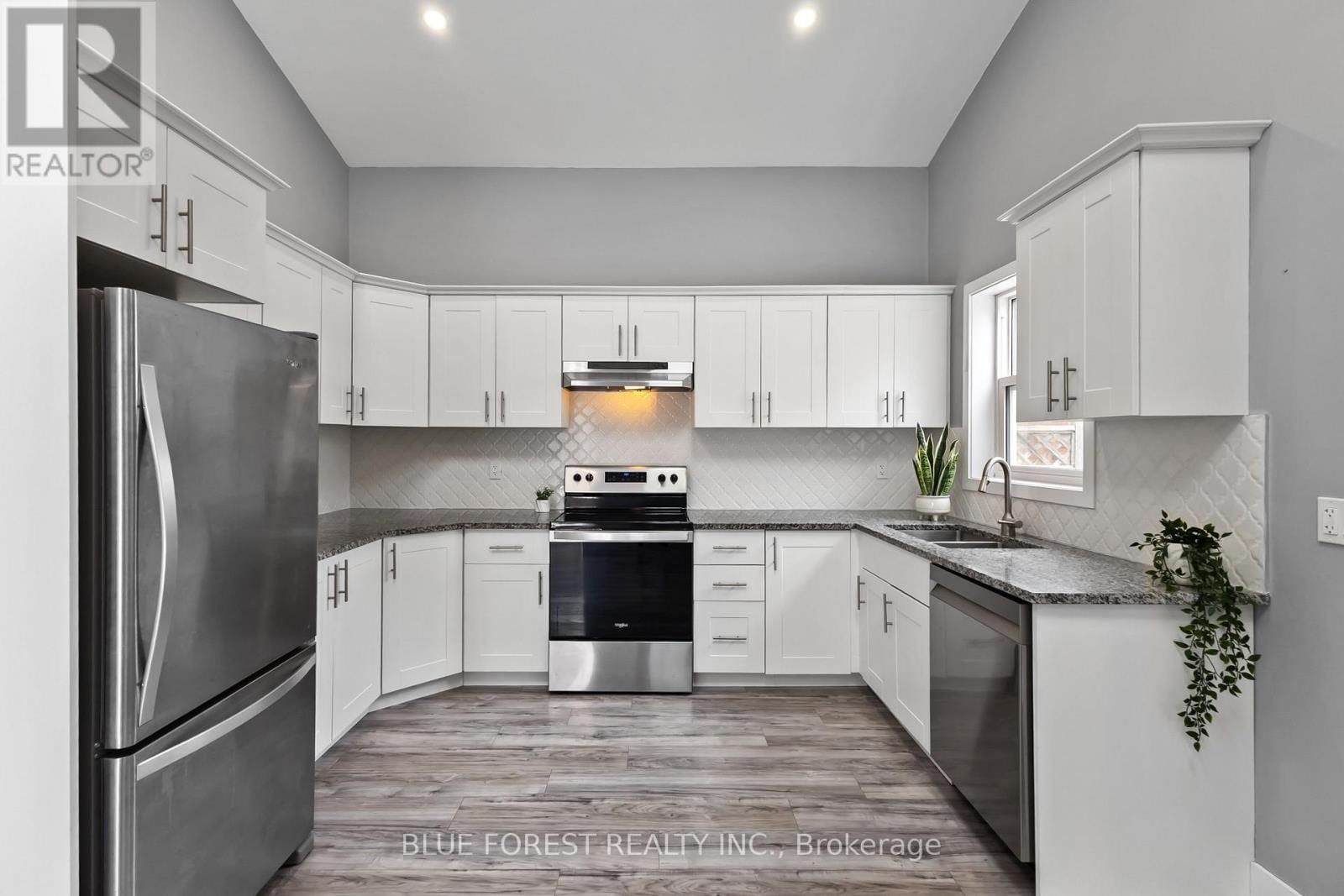 43 SOUTHWOOD CRESCENT Image 31