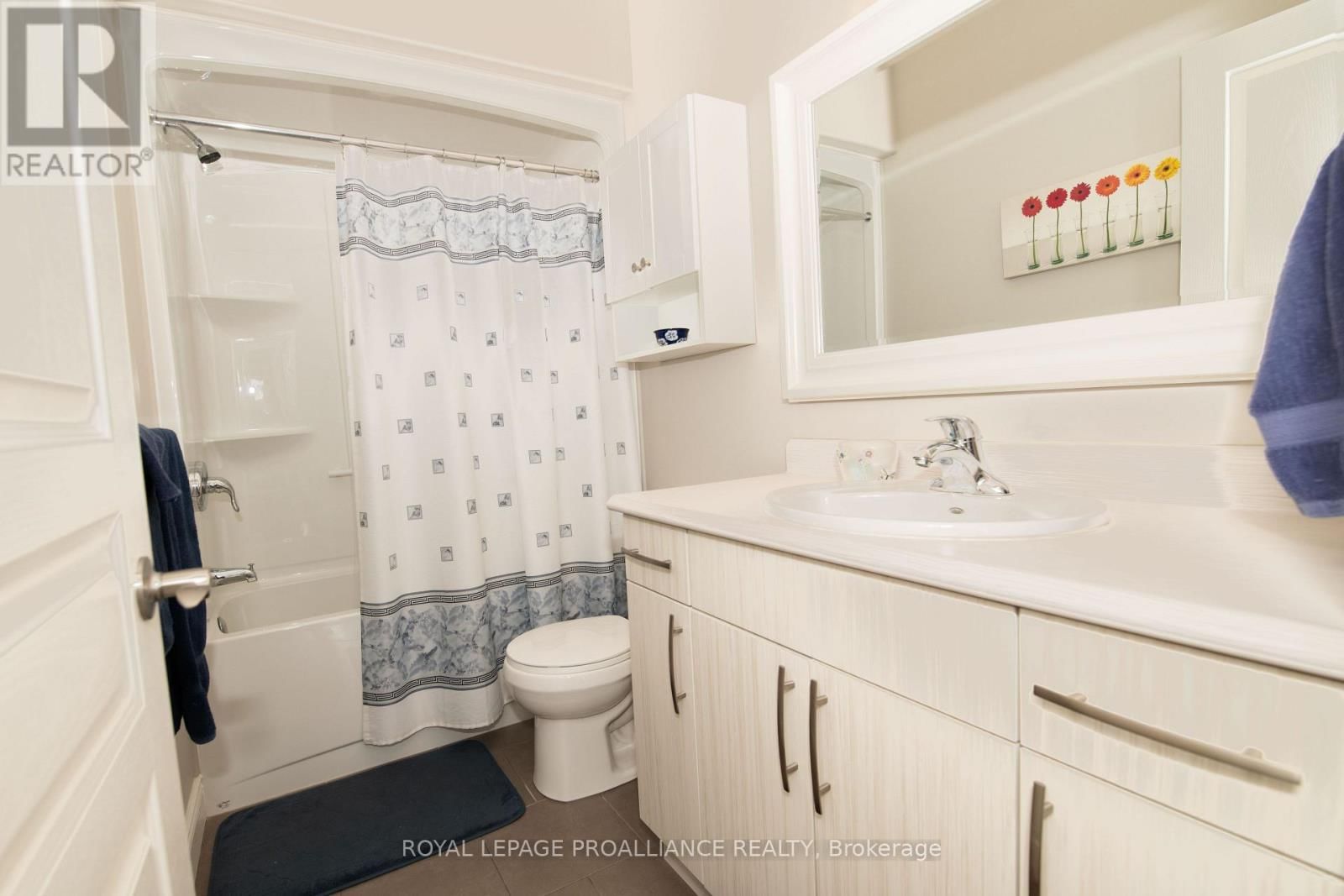 22 WALNUT CRESCENT Image 16