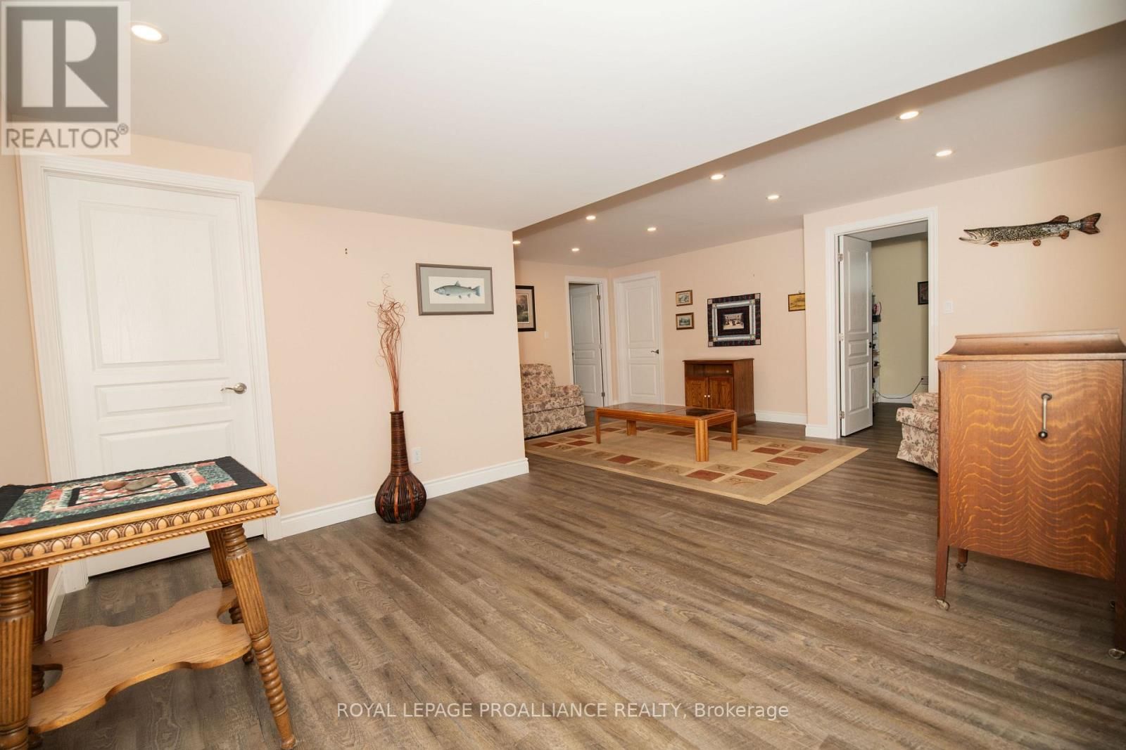 22 WALNUT CRESCENT Image 18