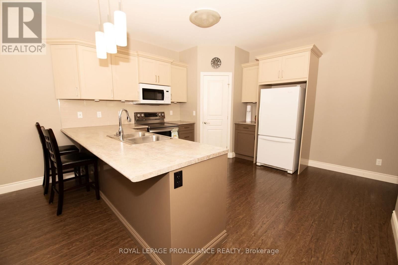 22 WALNUT CRESCENT Image 5