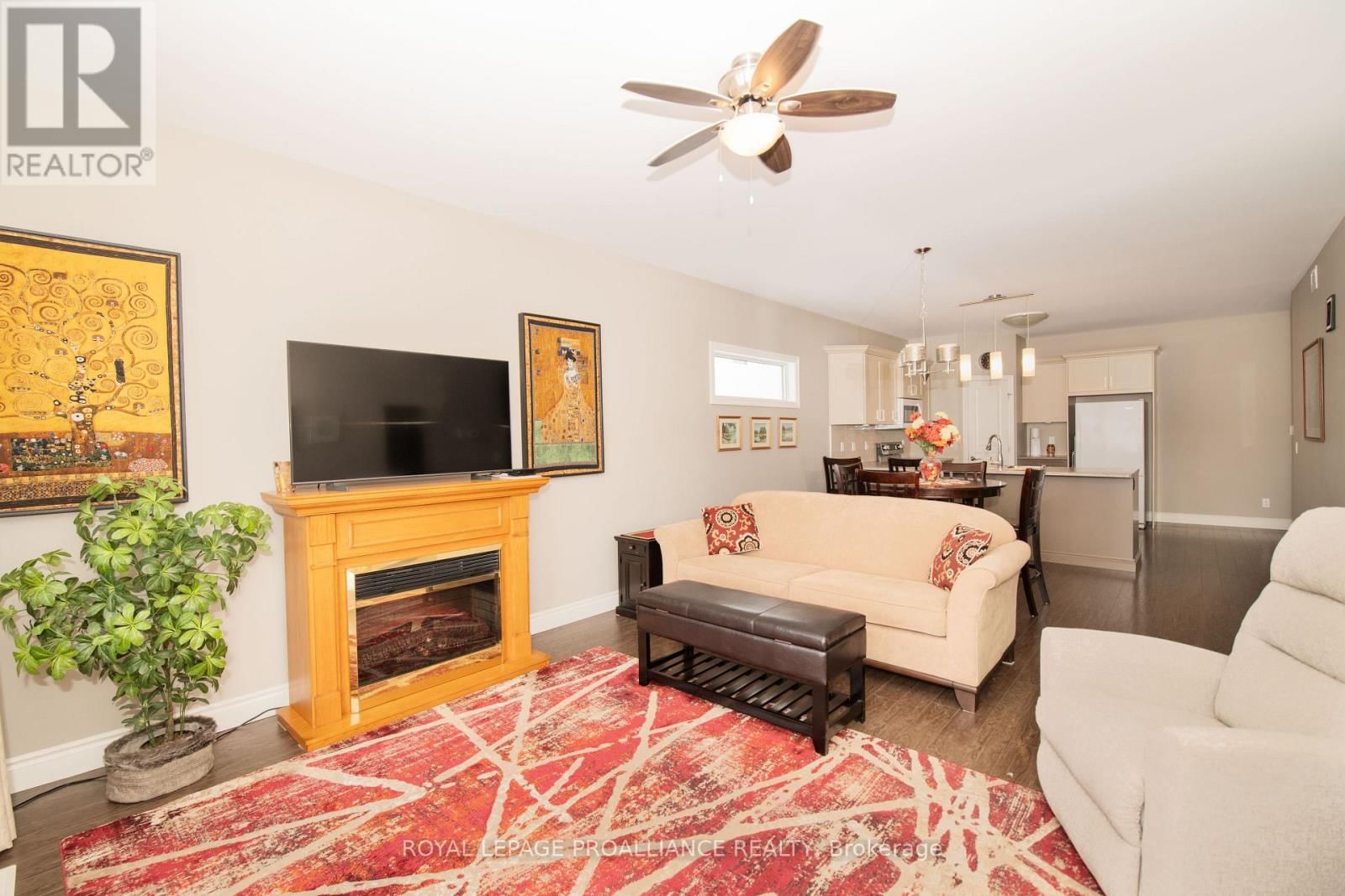 22 WALNUT CRESCENT Image 9