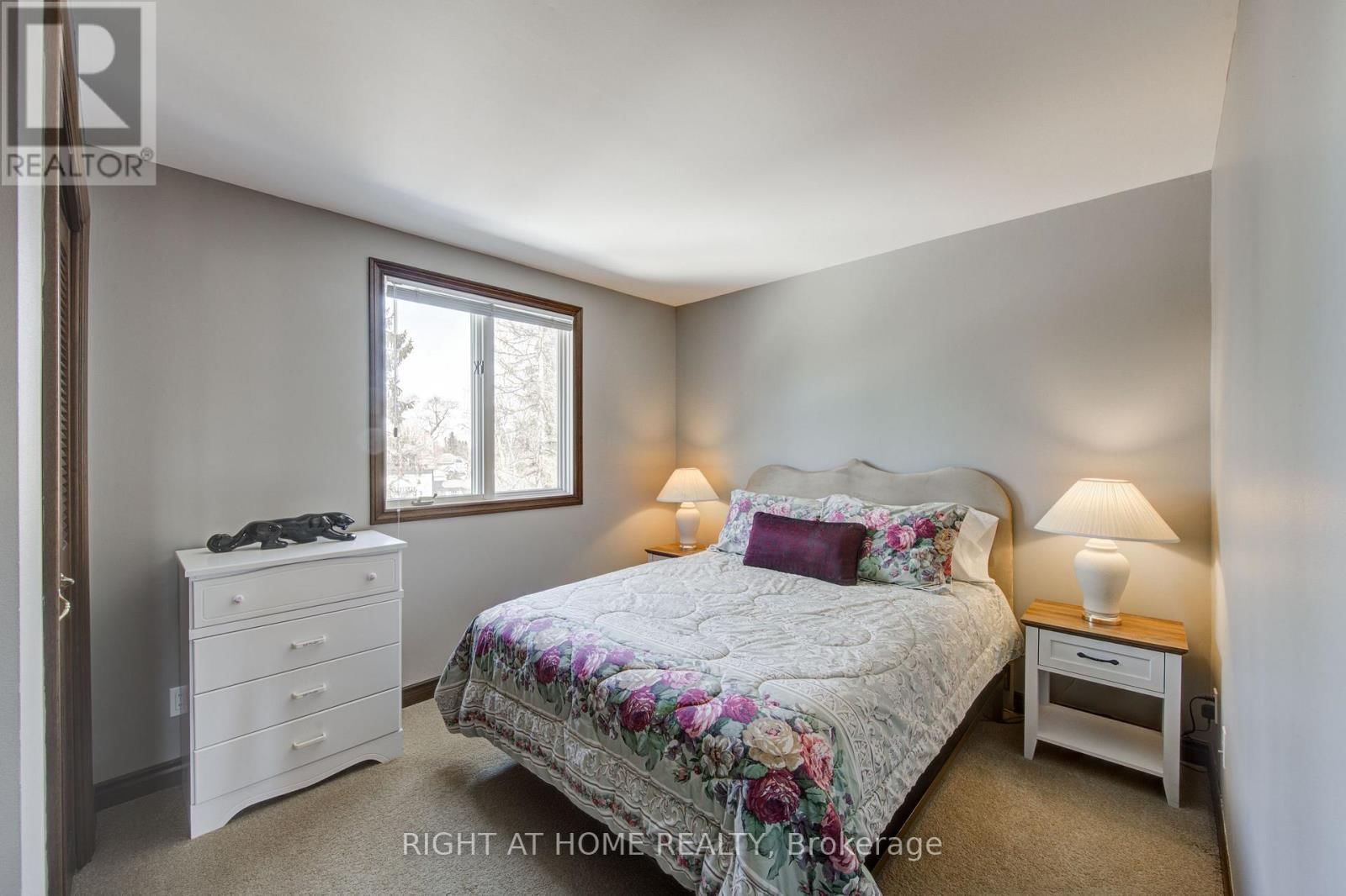 114 COWAN CRESCENT Image 31