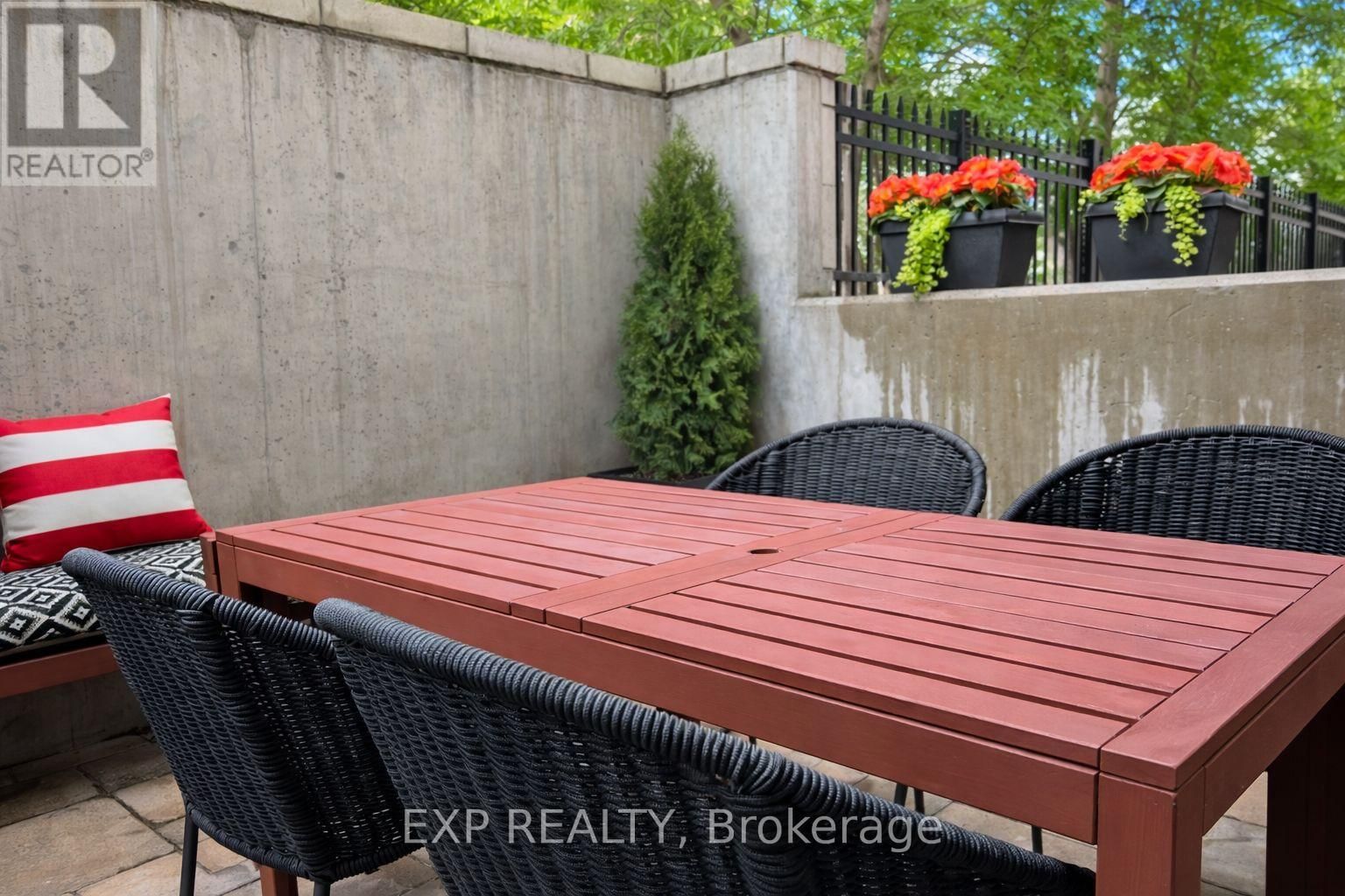 118 - 429 KENT STREET Image 22