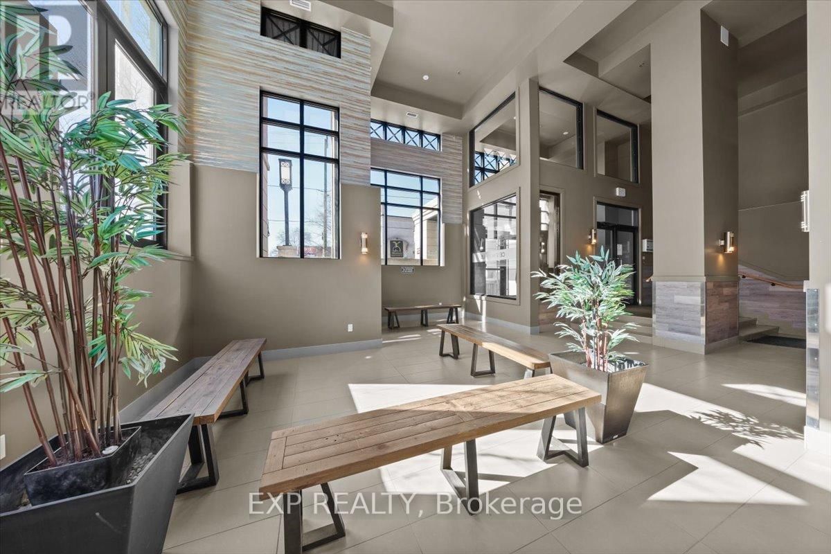 118 - 429 KENT STREET Image 24