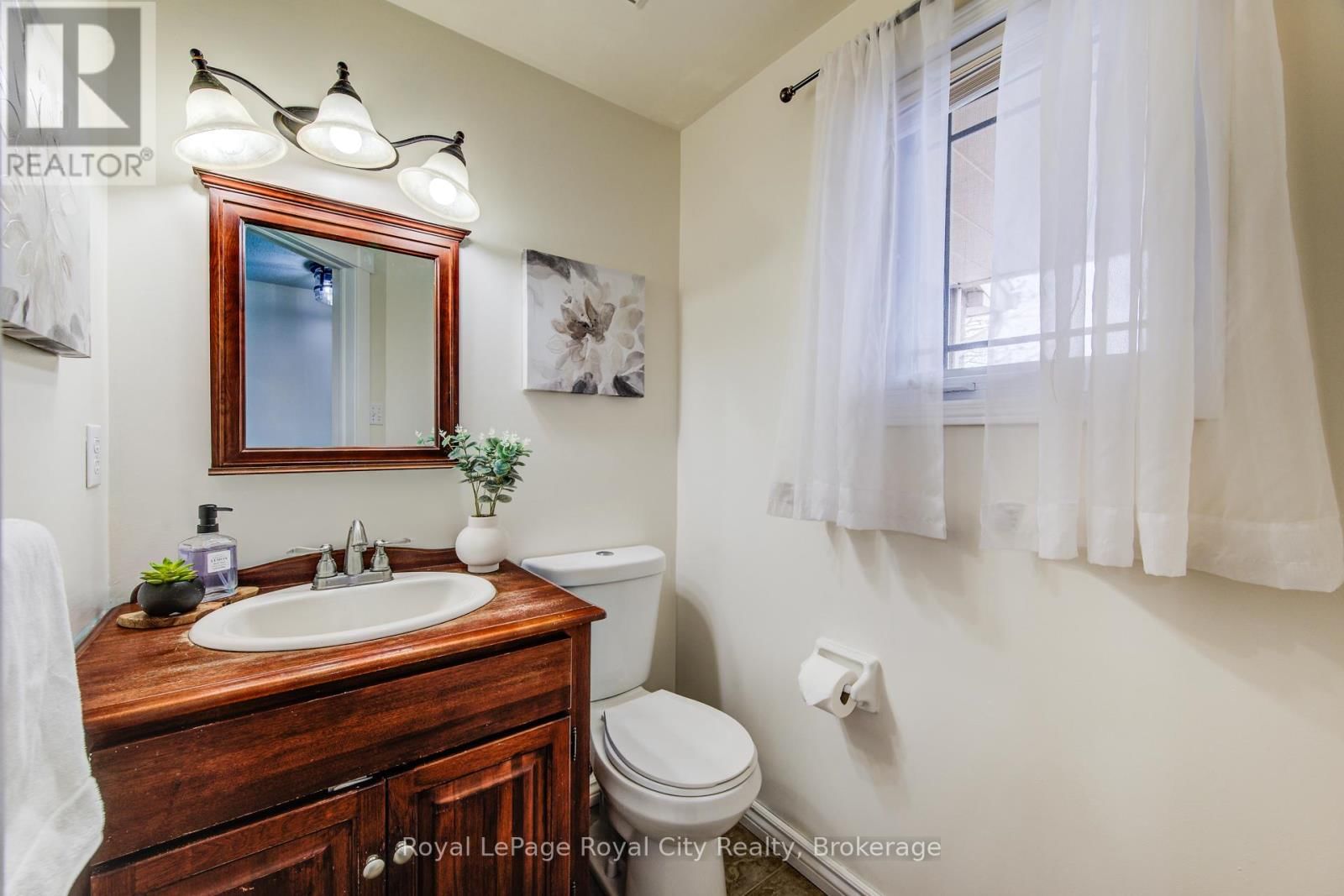 473 FLANNERY DRIVE Image 5