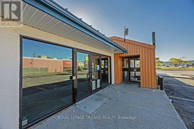 Commercial for Rent in Ontario