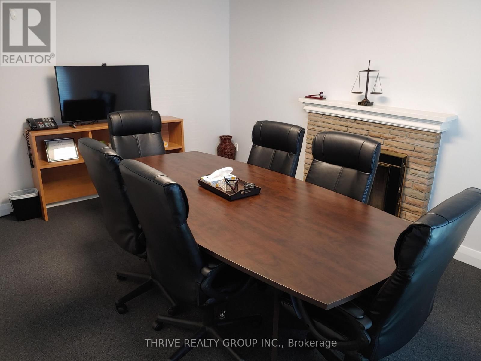 156 OXFORD STREET WEST Image 5