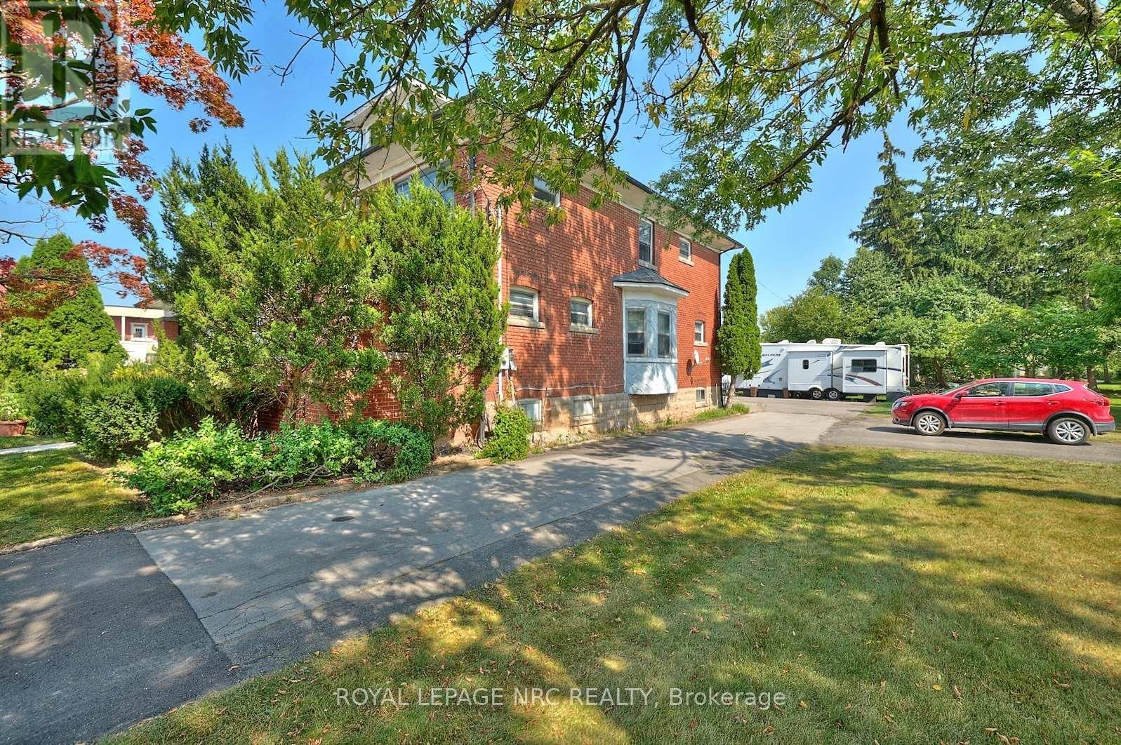 3758 MAIN STREET Image 2