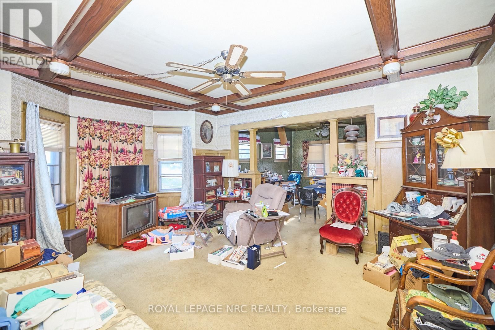 3758 MAIN STREET Image 23