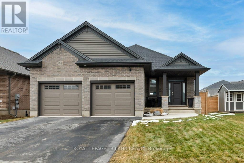 252 RENAISSANCE DRIVE Image 47