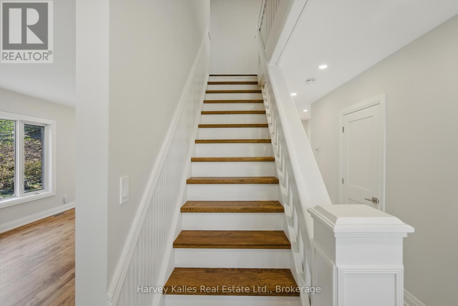 21 TODHOLM DRIVE Image 12