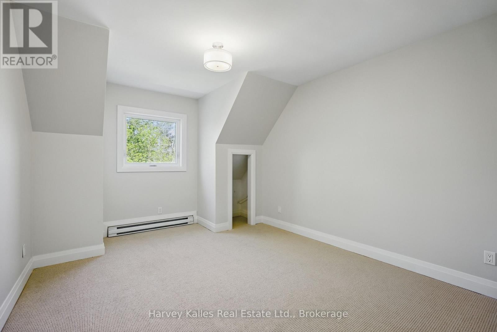 21 TODHOLM DRIVE Image 24