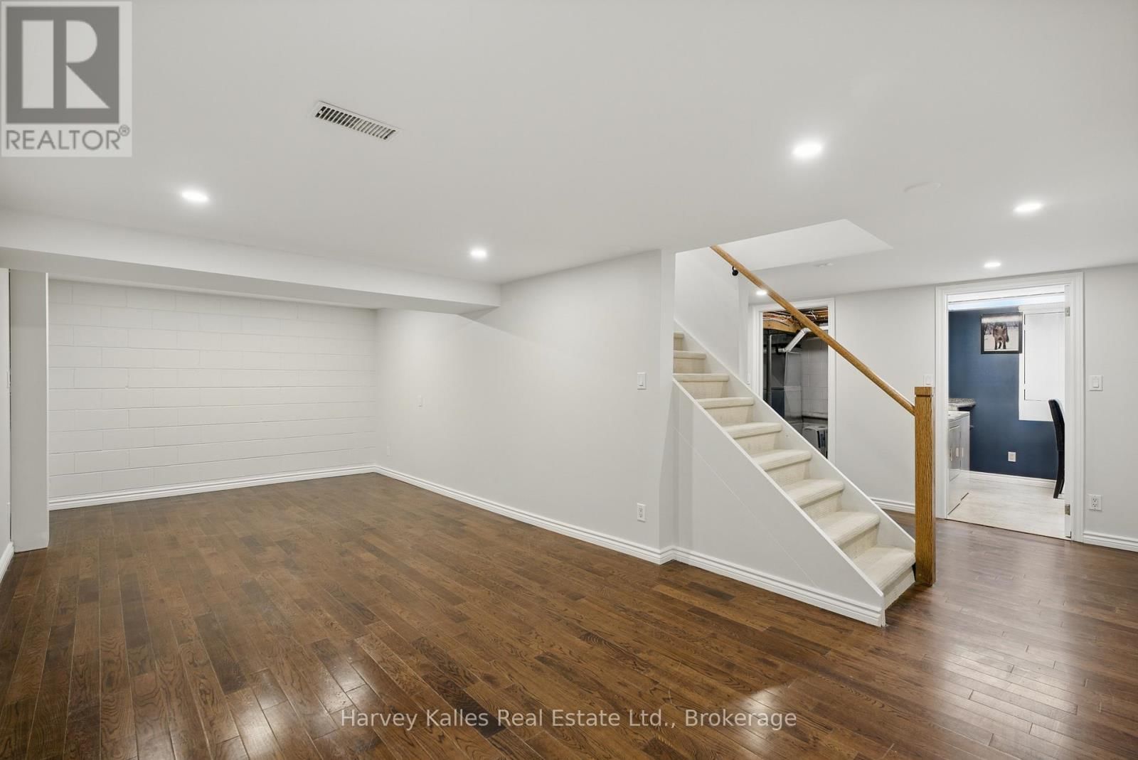 21 TODHOLM DRIVE Image 31