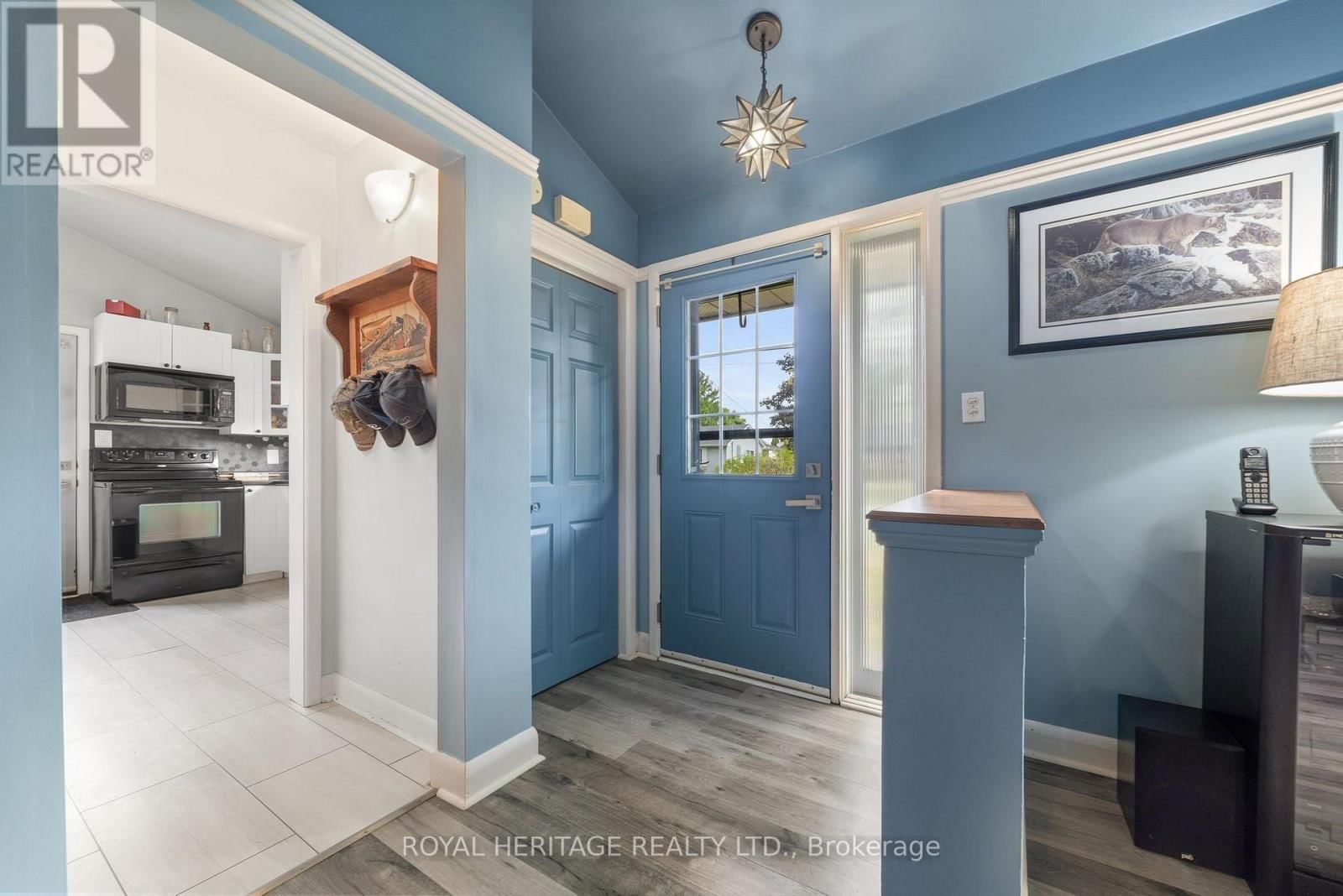 32 GLEN ROAD Image 13