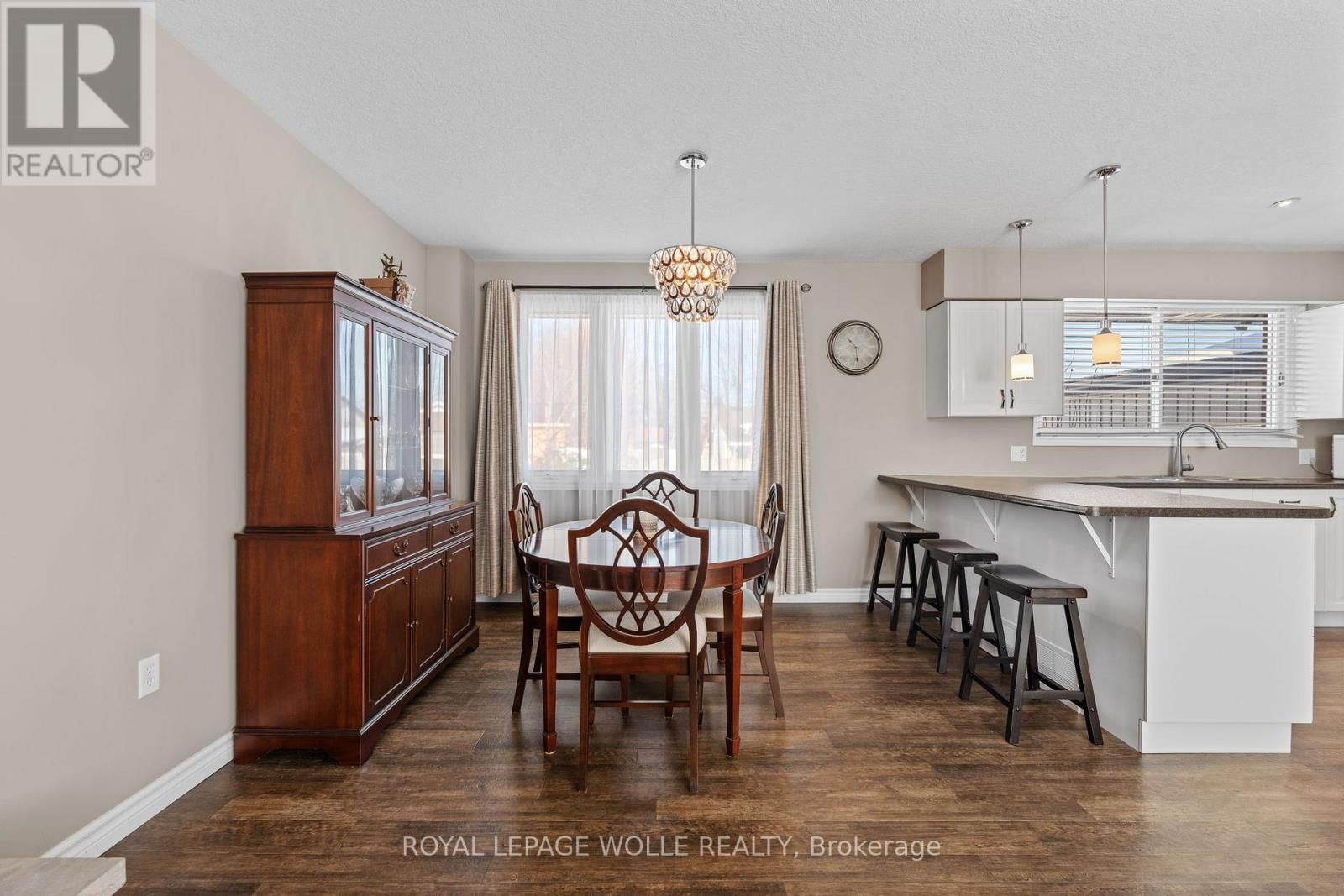 218 ARRIS CRESCENT Image 11