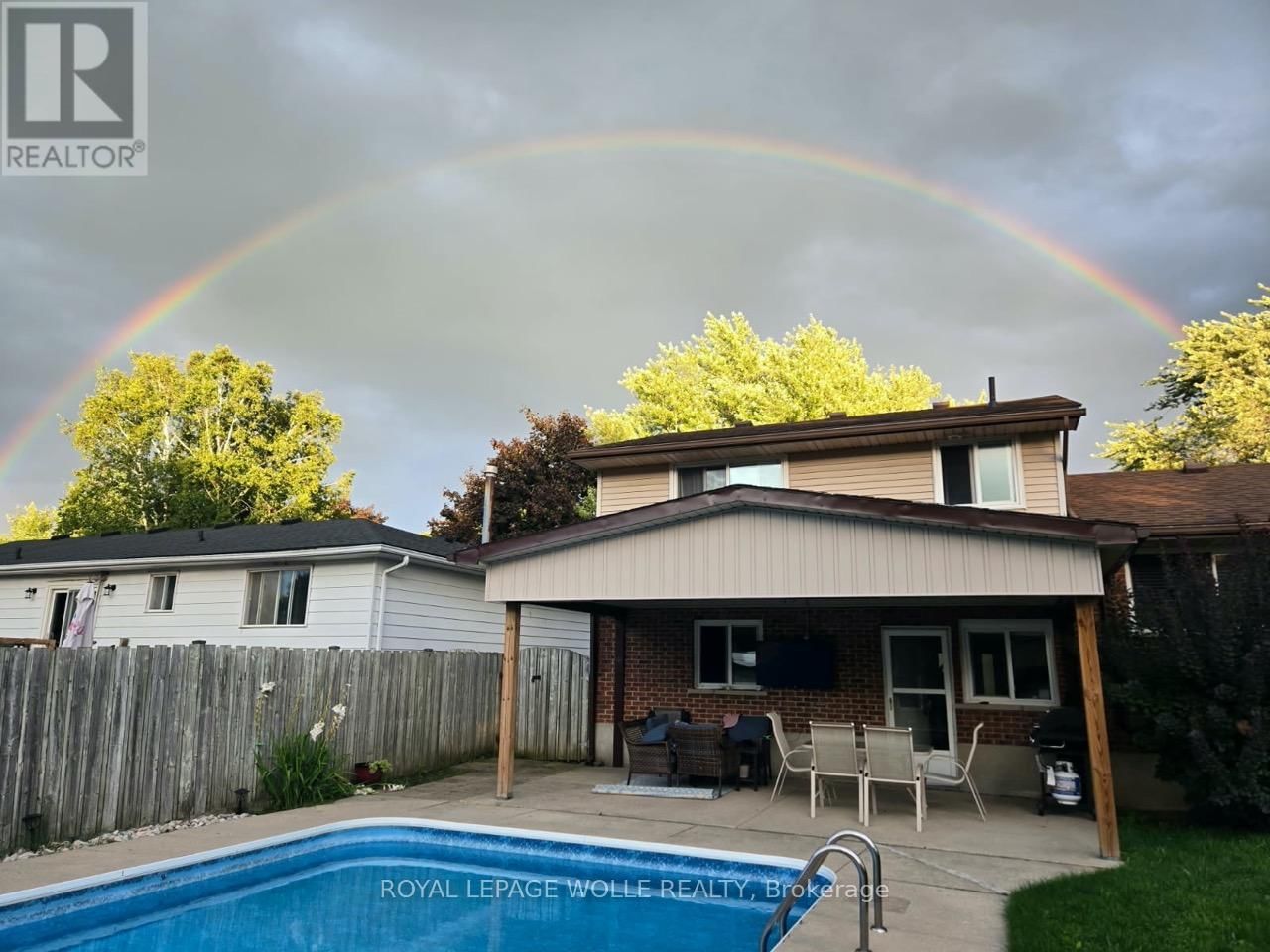 218 ARRIS CRESCENT Image 34