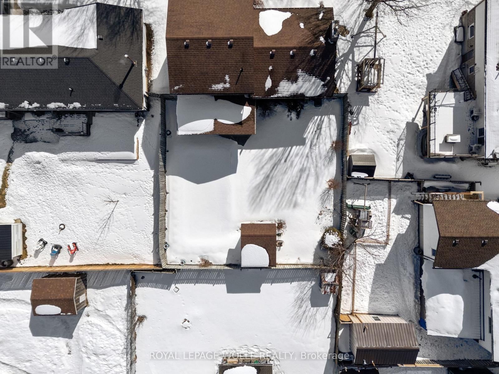 218 ARRIS CRESCENT Image 41