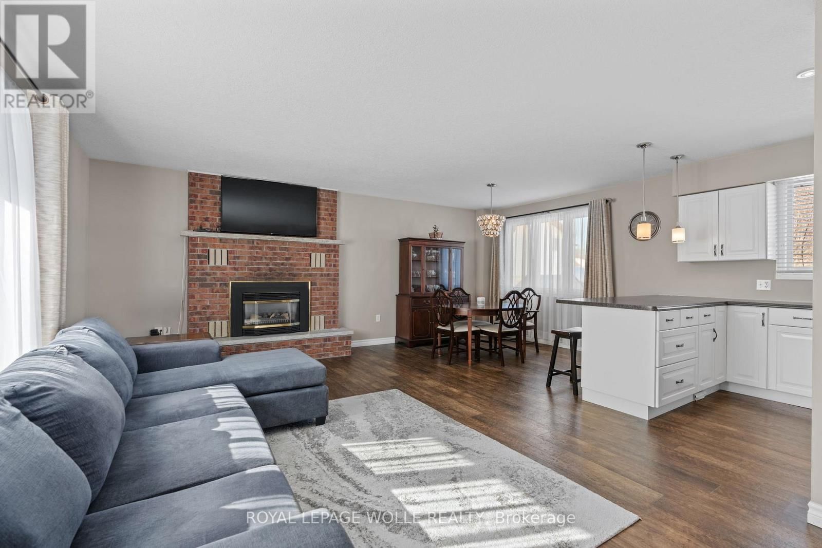 218 ARRIS CRESCENT Image 6