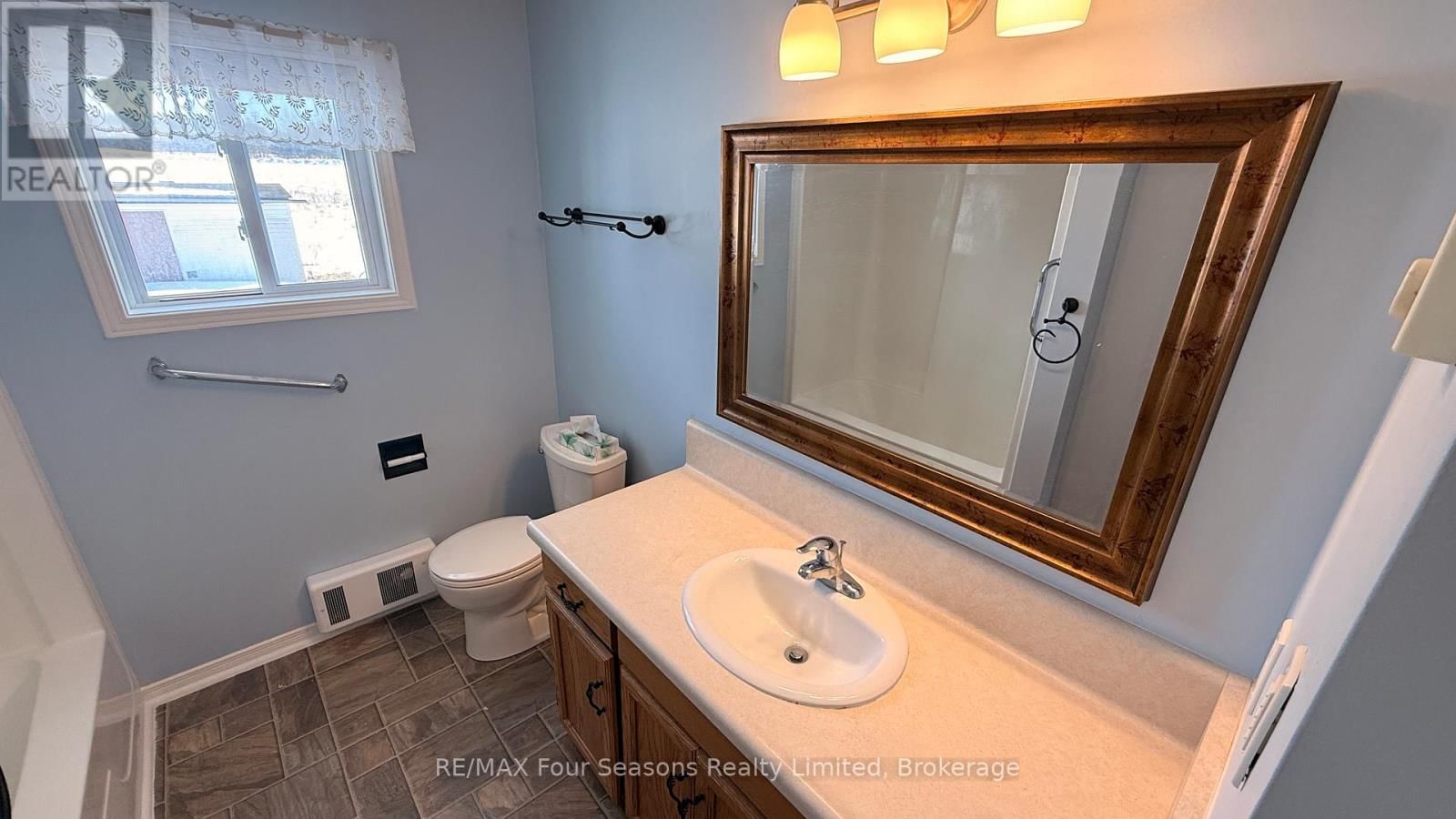 317 BRICKER STREET Image 16