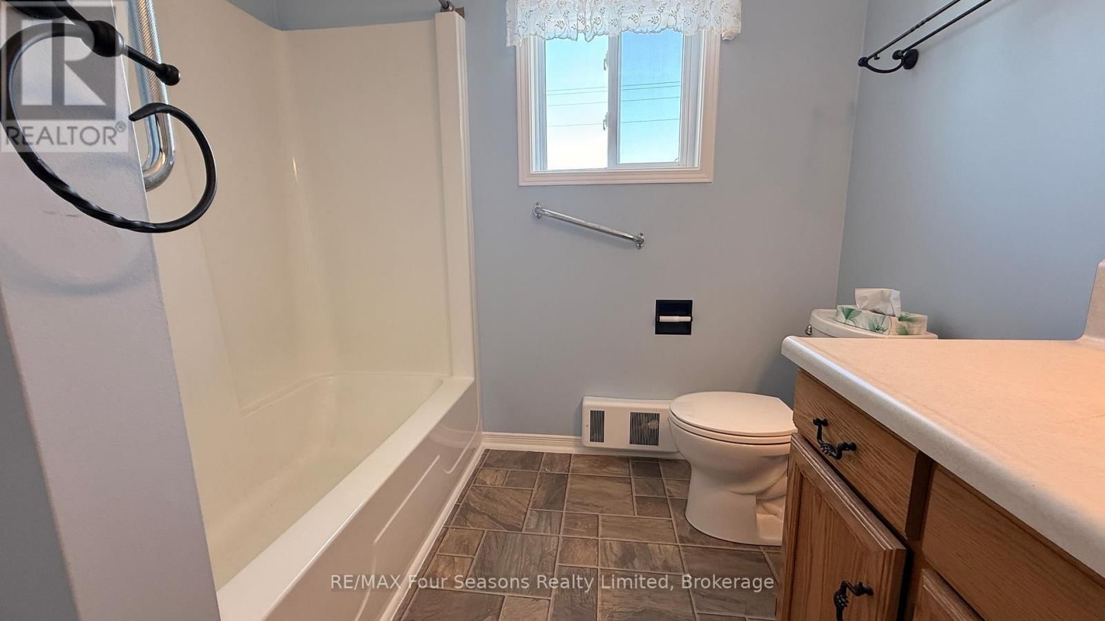 317 BRICKER STREET Image 17