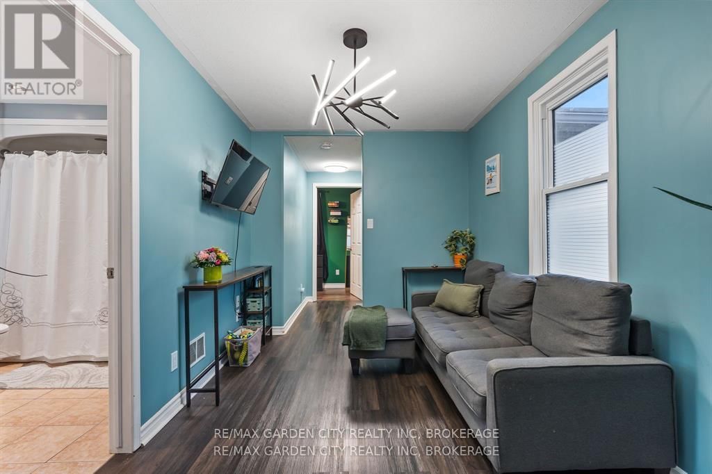 291 ALBERTA STREET Image 10