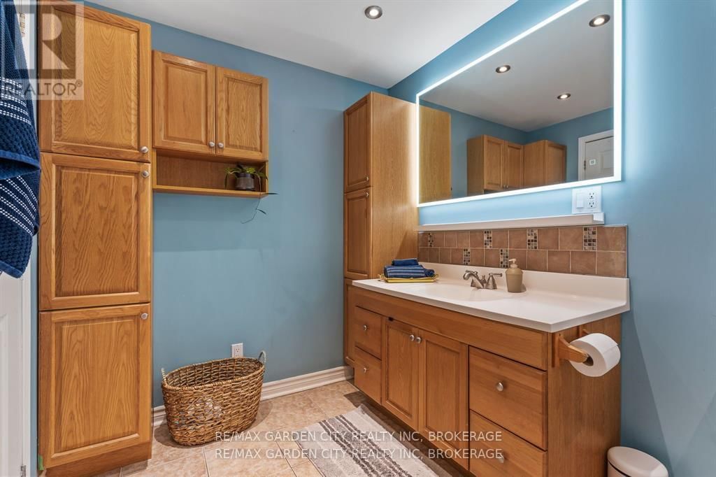 291 ALBERTA STREET Image 12