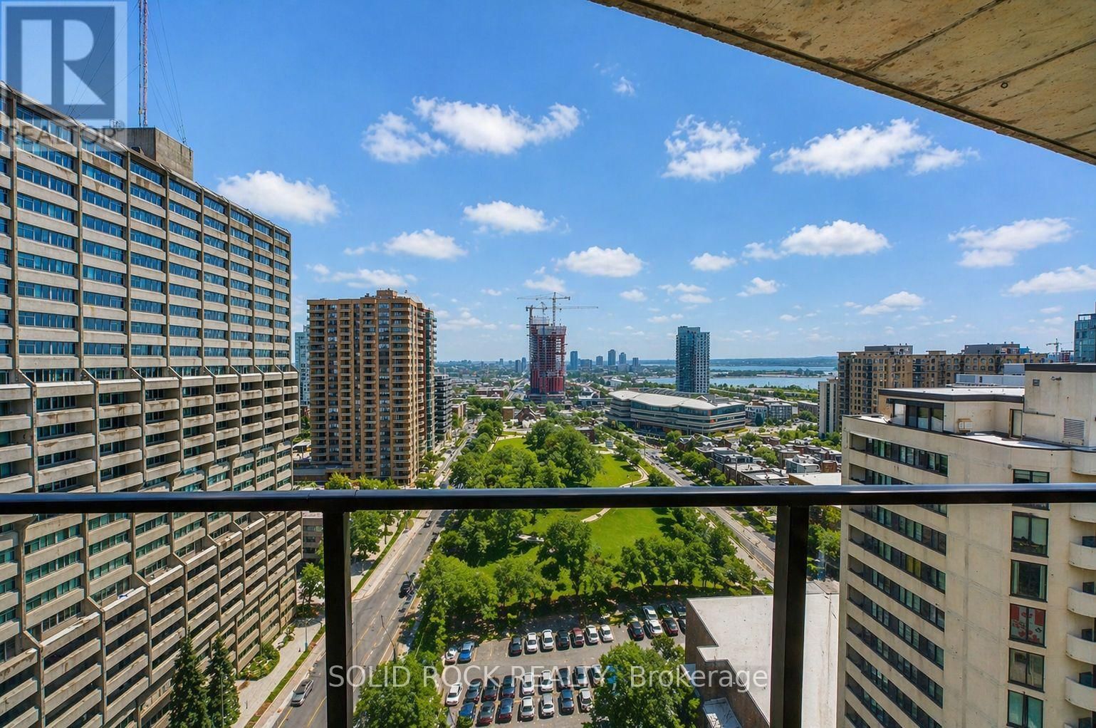 1907 - 475 LAURIER AVENUE WEST Image 1