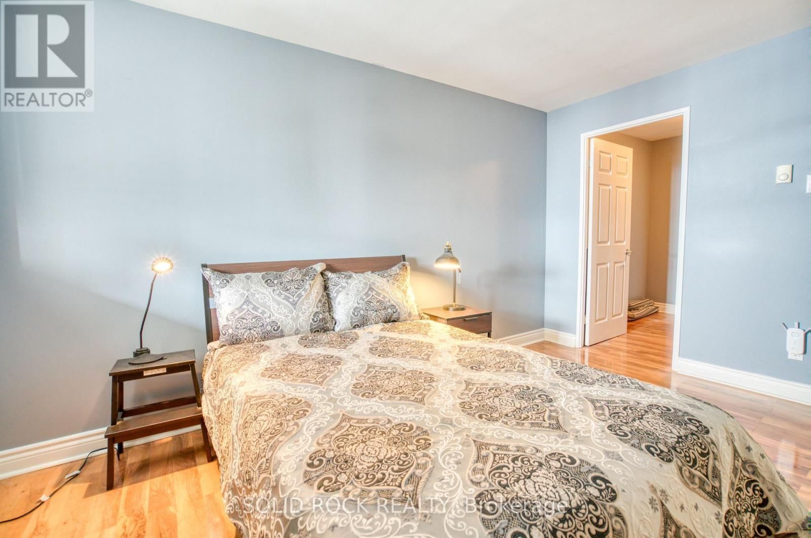 1907 - 475 LAURIER AVENUE WEST Image 18