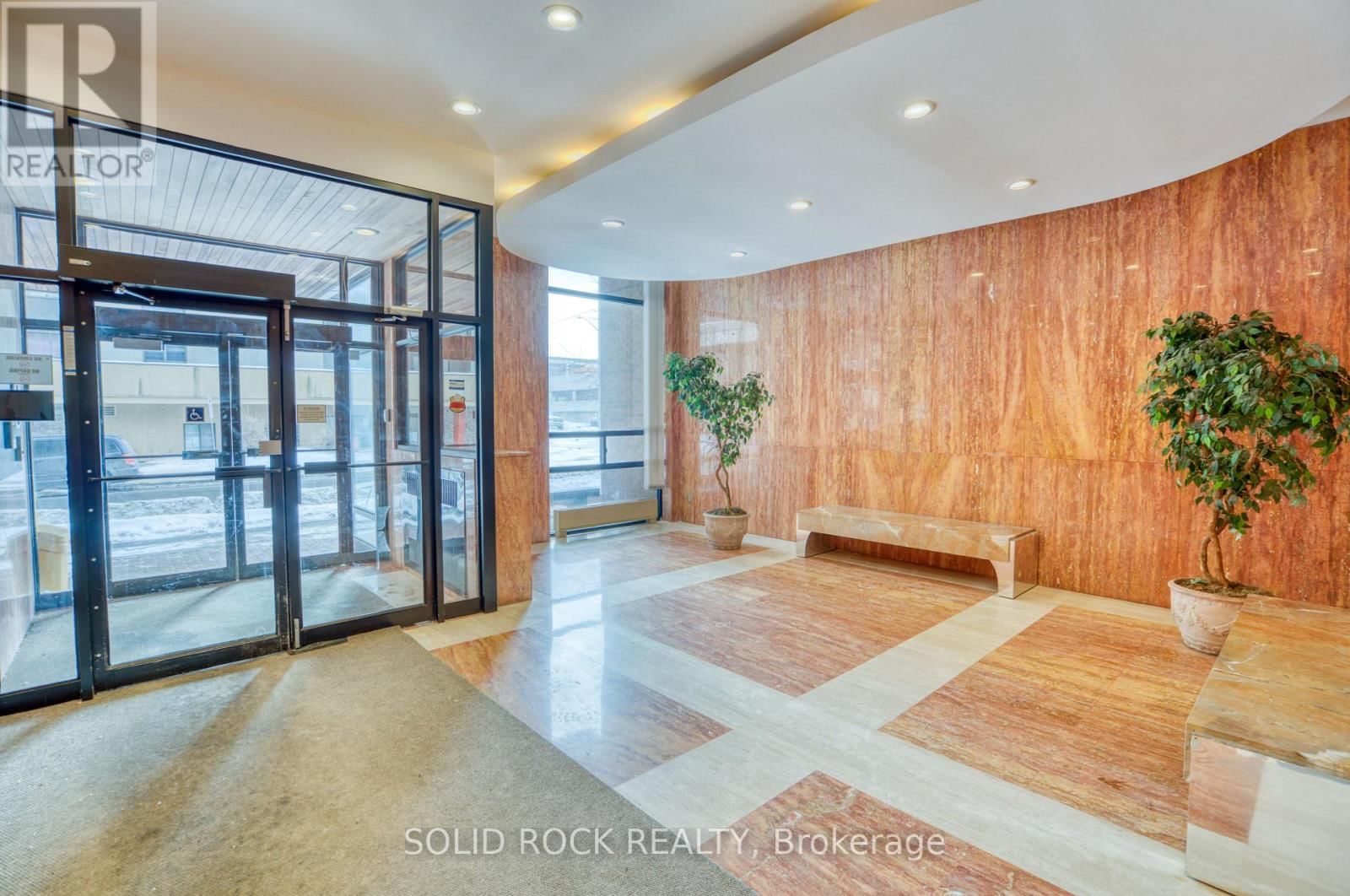 1907 - 475 LAURIER AVENUE WEST Image 30