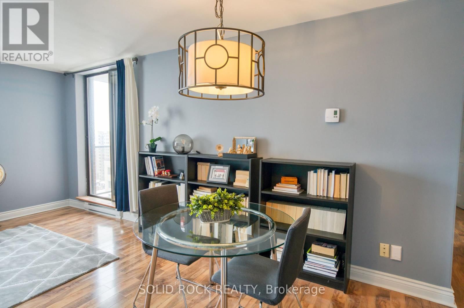 1907 - 475 LAURIER AVENUE WEST Image 6