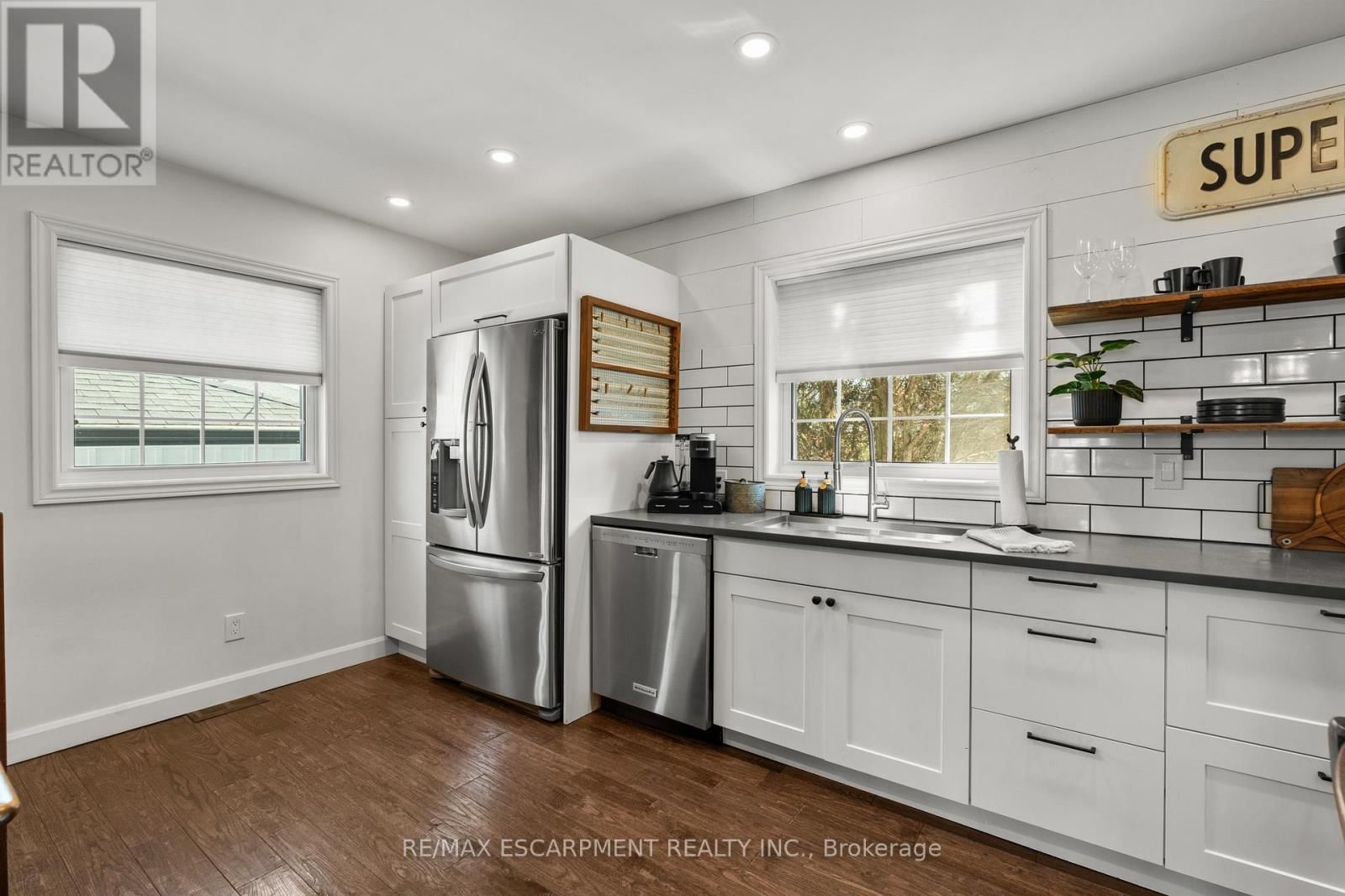 48 WINDSOR ROAD Image 21