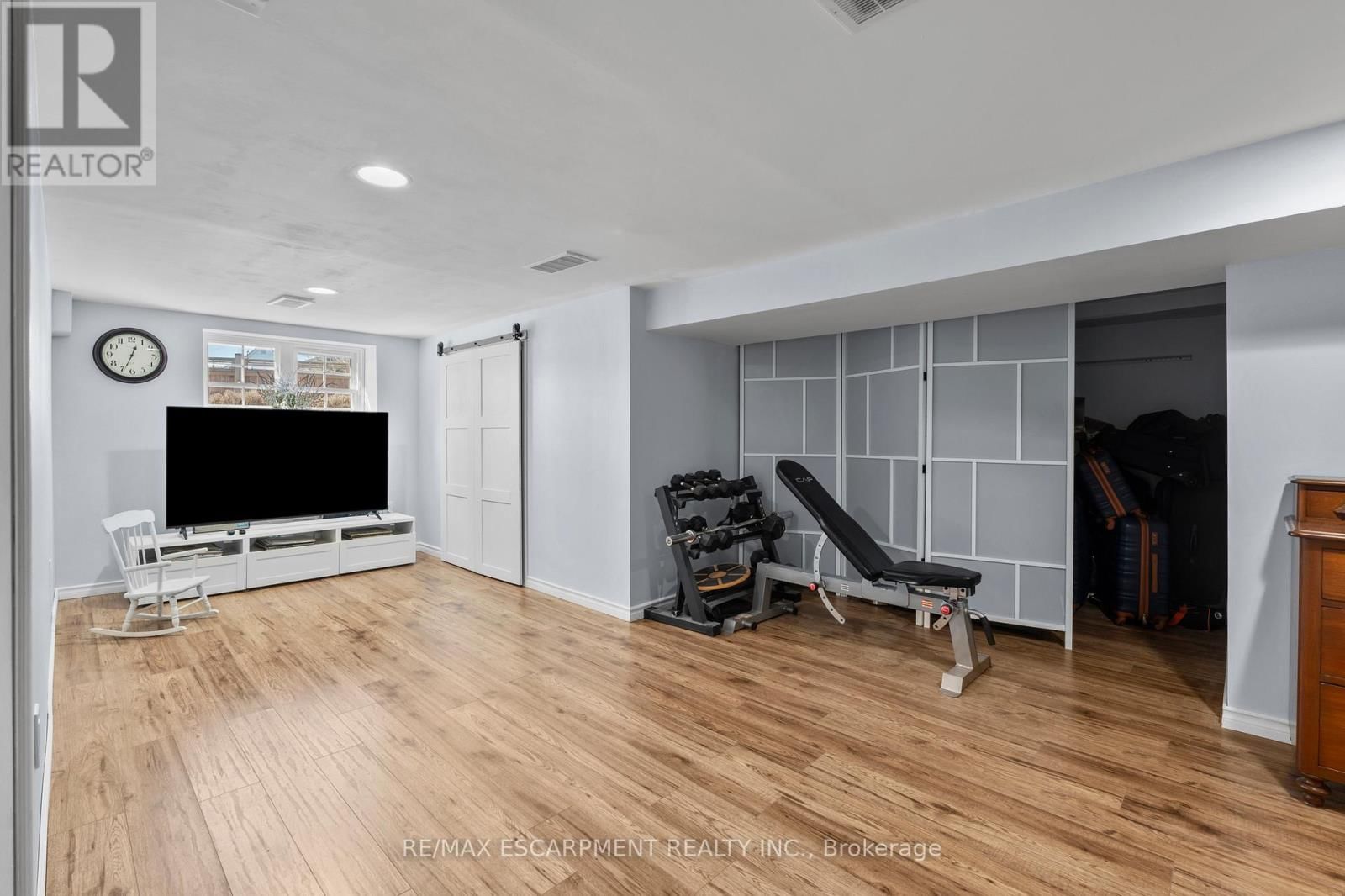 48 WINDSOR ROAD Image 34