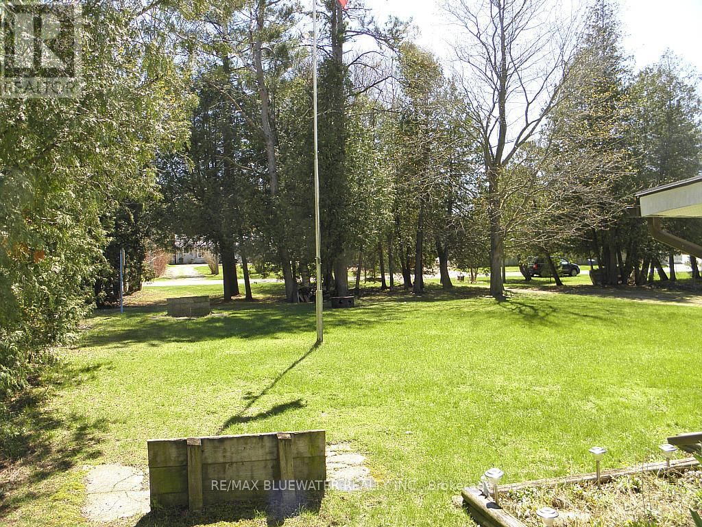 6386 VICTORIA AVENUE Image 3