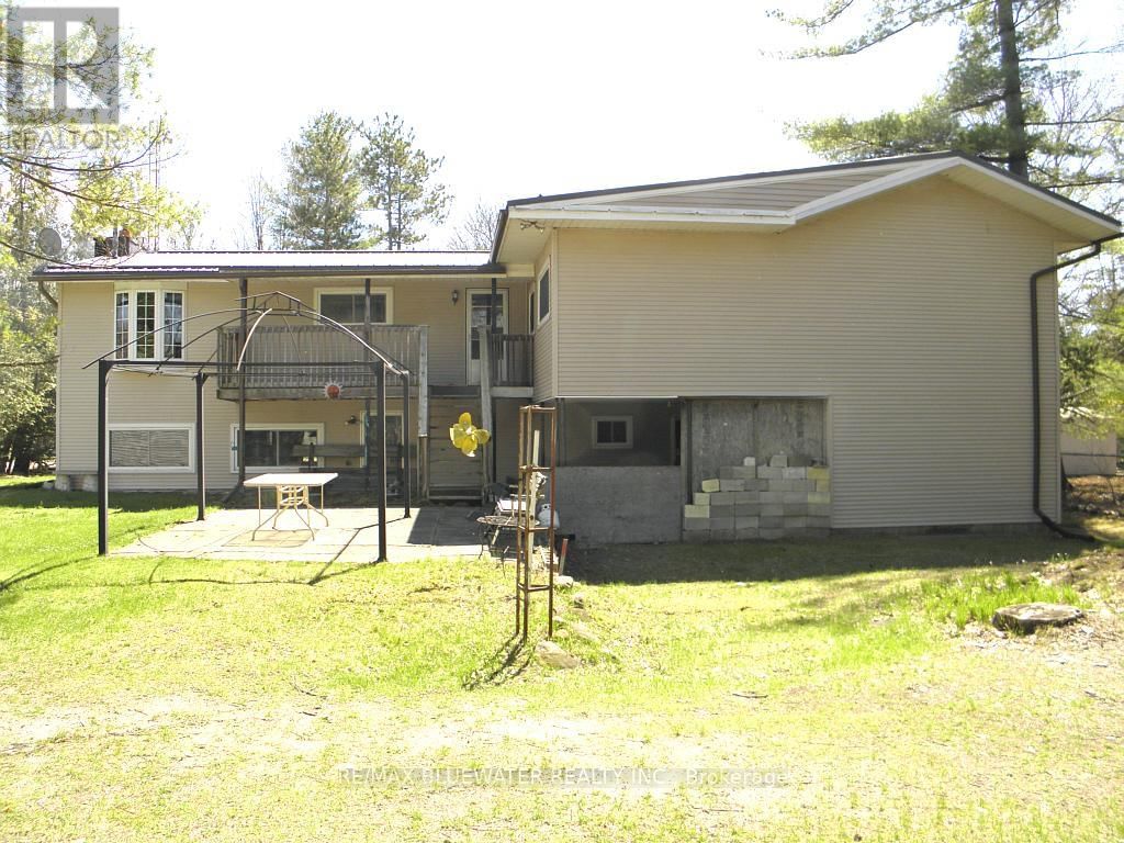 6386 VICTORIA AVENUE Image 7