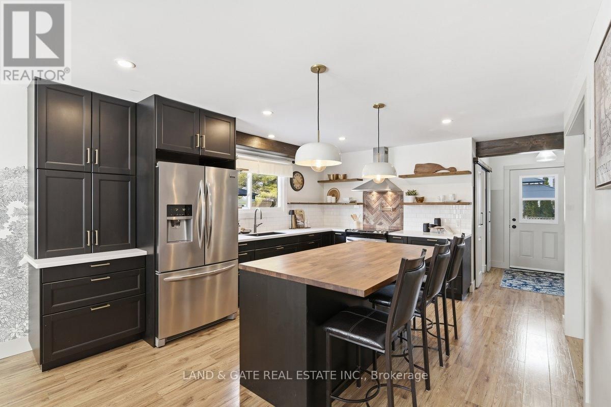 14 RAVENSDALE ROAD Image 9