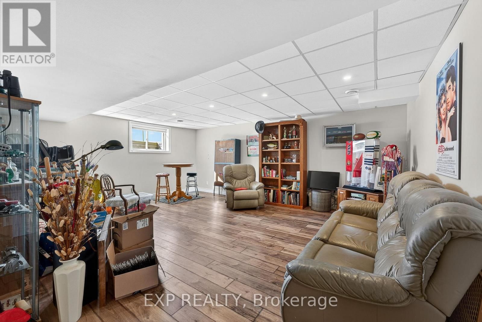 15 KEMPTON AVENUE Image 25