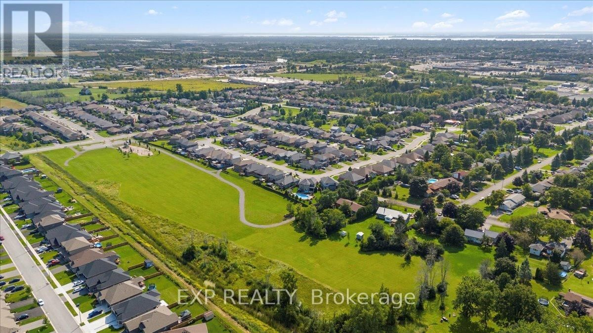 15 KEMPTON AVENUE Image 40