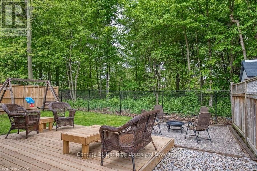 18 POTTERS WAY Image 44