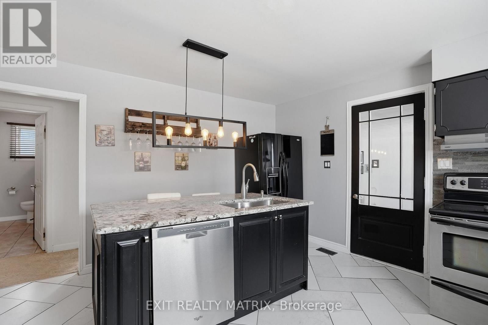 635 FRONT ROAD WEST Image 10