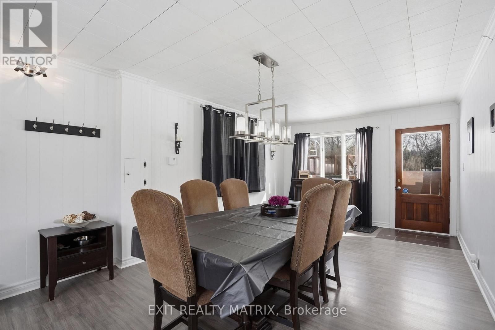 635 FRONT ROAD WEST Image 13