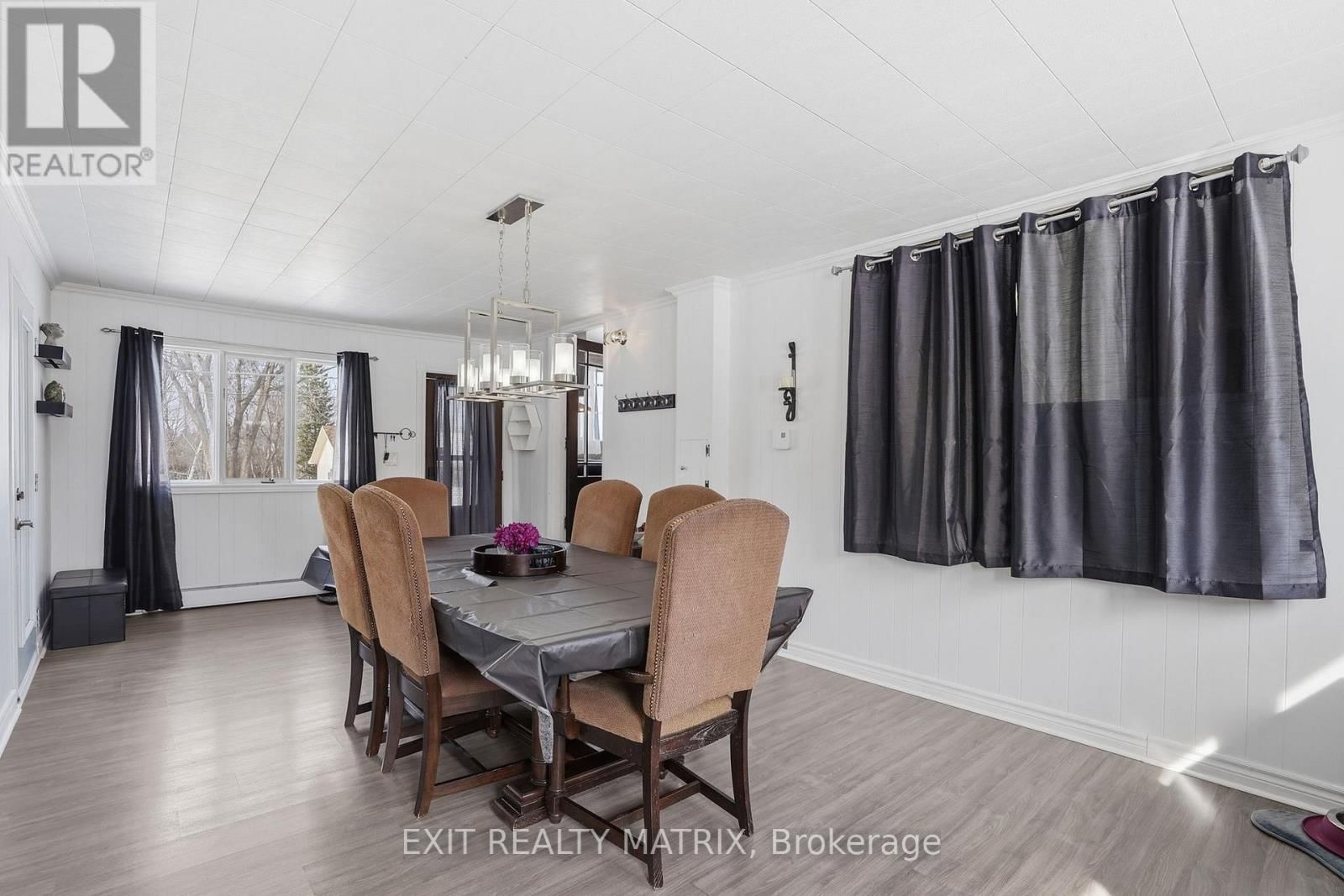 635 FRONT ROAD WEST Image 14