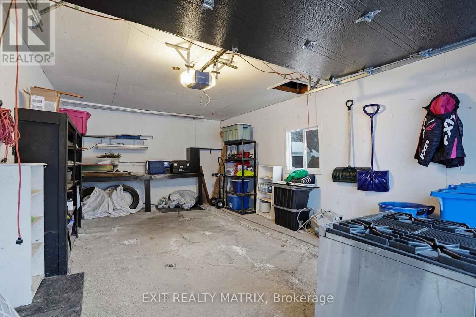 635 FRONT ROAD WEST Image 27