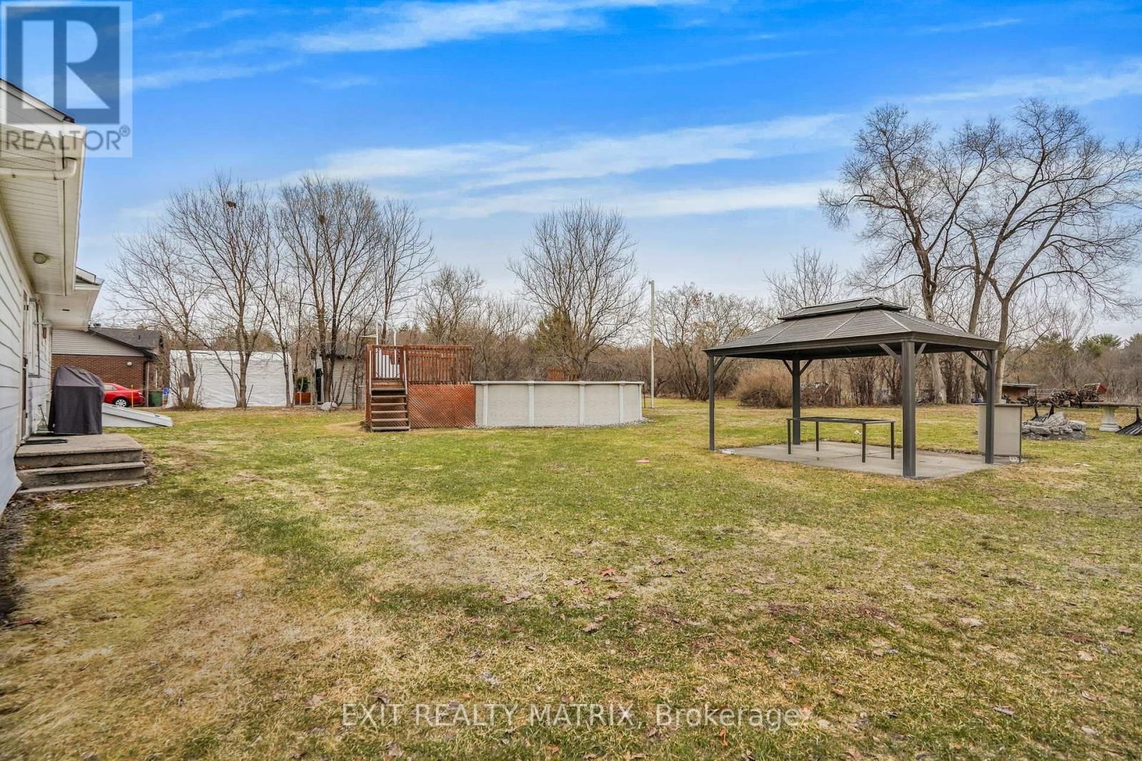 635 FRONT ROAD WEST Image 28