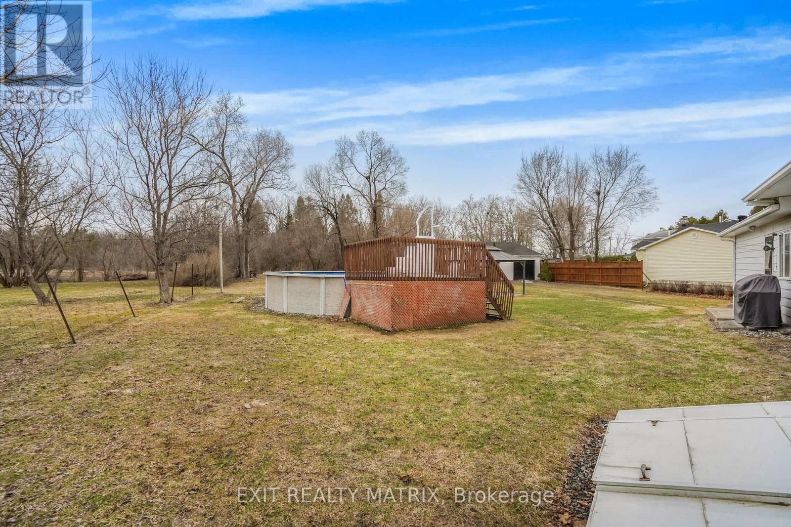 635 FRONT ROAD WEST Image 31