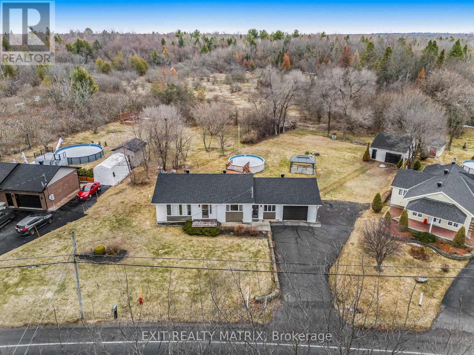 635 FRONT ROAD WEST Image 33