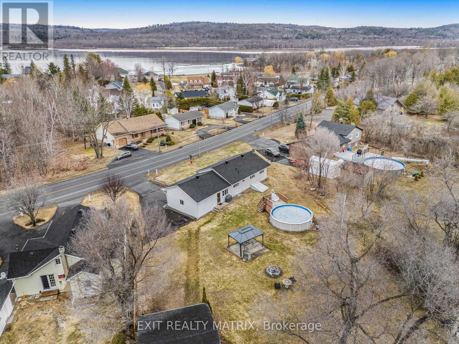 635 FRONT ROAD WEST Image 36