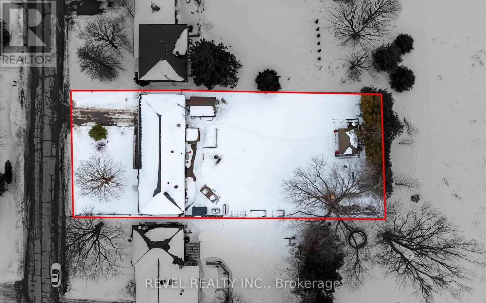 12 VICTORIA BOULEVARD Image 36