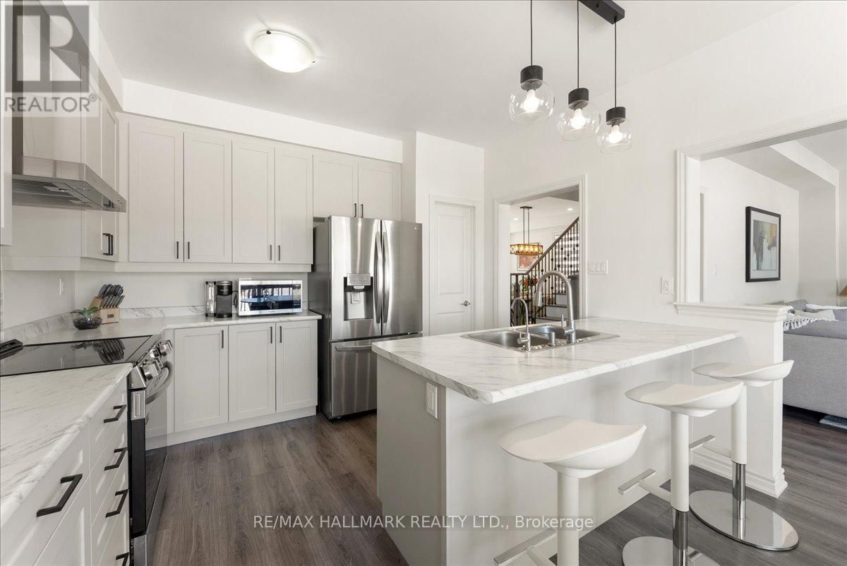 106 REA DRIVE Image 13